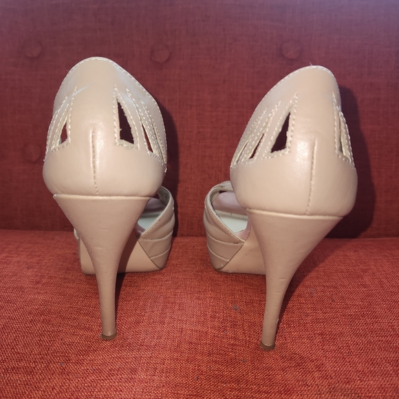 4in Beige High Heels By Shoe Dazzle - Picture 7 of 14
